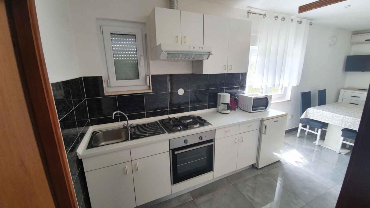 Apartment In Ljubac With Sea View, Balcony, Air Conditioning, Wifi 809-3 Εξωτερικό φωτογραφία